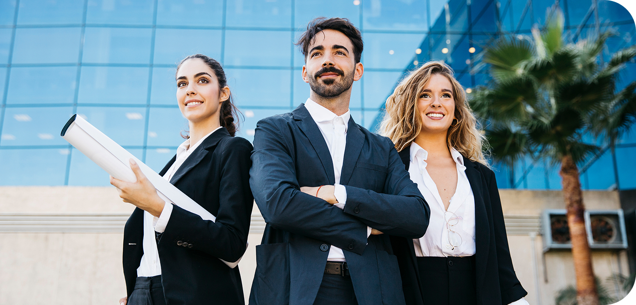 Profesionales de negocios colaborando